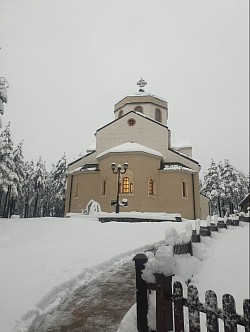 Zimska idila - crkva na Zlatiboru