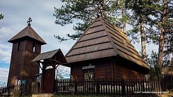 Crkva brvnara u Dobroselici Zlatibor